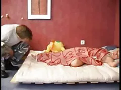 Fire jenter anal fisting ekstreme med store hull og prolaps